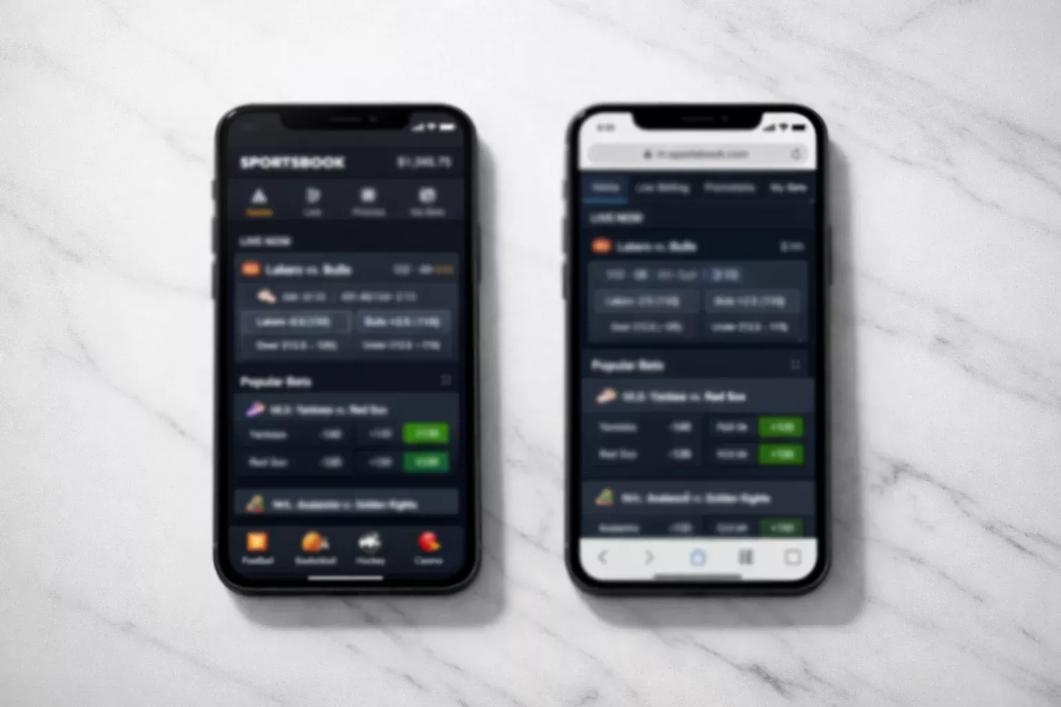 Zwei Smartphones nebeneinander zeigen verschiedene Wett-App-Varianten auf dem Display